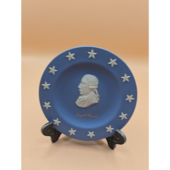 Wedgwood Trinket Dish With Joseph Hewes 012529 - Picture 1 of 5